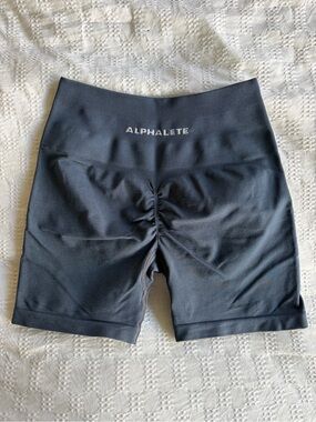 Alphalete Amplify 4.5 Shorts - Whale Blue